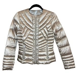 Bernardo puffer crop no collar jacket with ruffles - packable! (size XS)